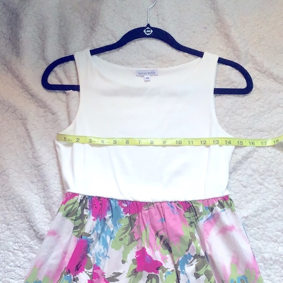 Velvet Torch 🌸 floral sundress - Picture 6 of 8